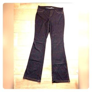 Vera Wang Dark wash denim flared/bootcut pants